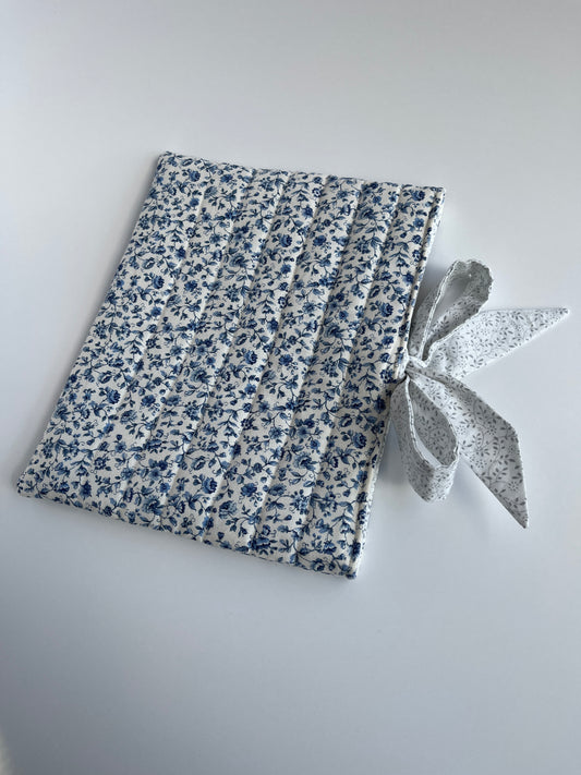Book Sleeve Blue Floral