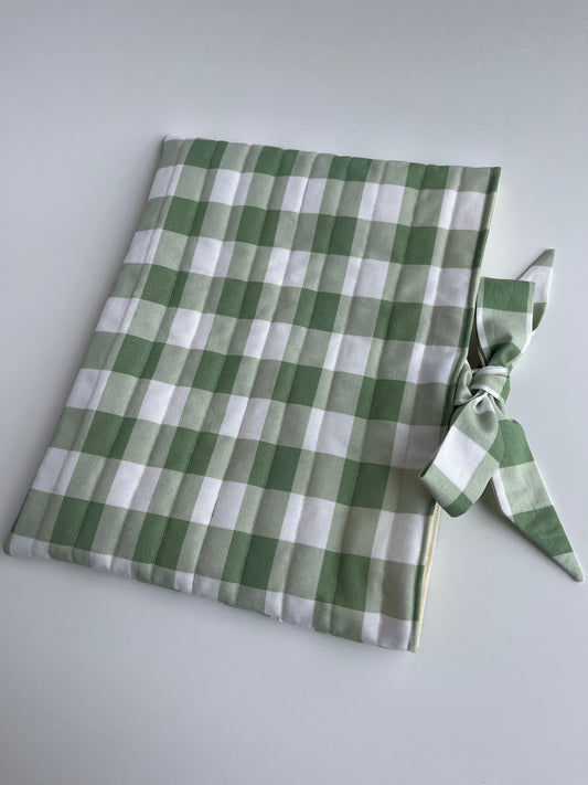 Book Sleeve Green Plaid