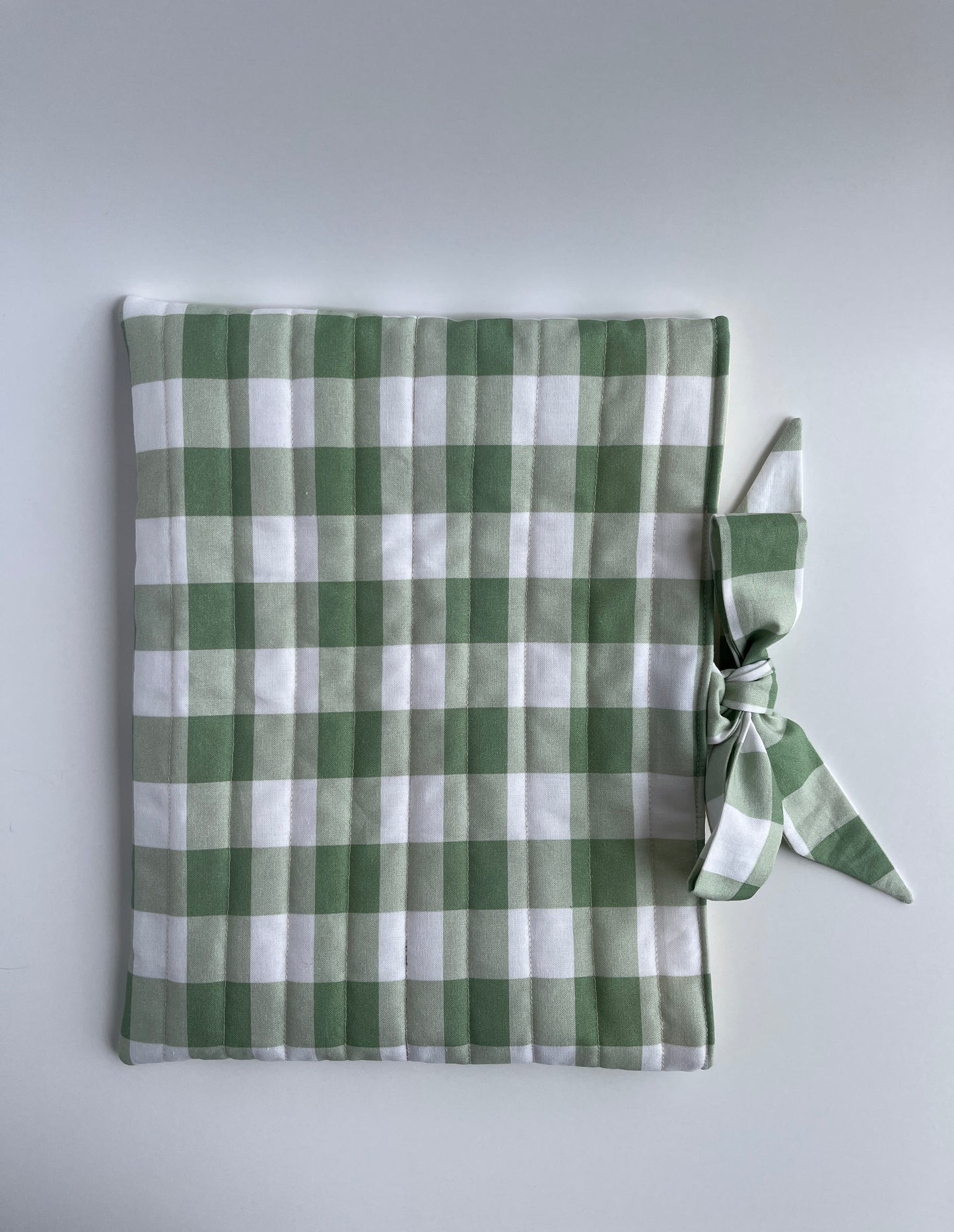 Book Sleeve Green Plaid